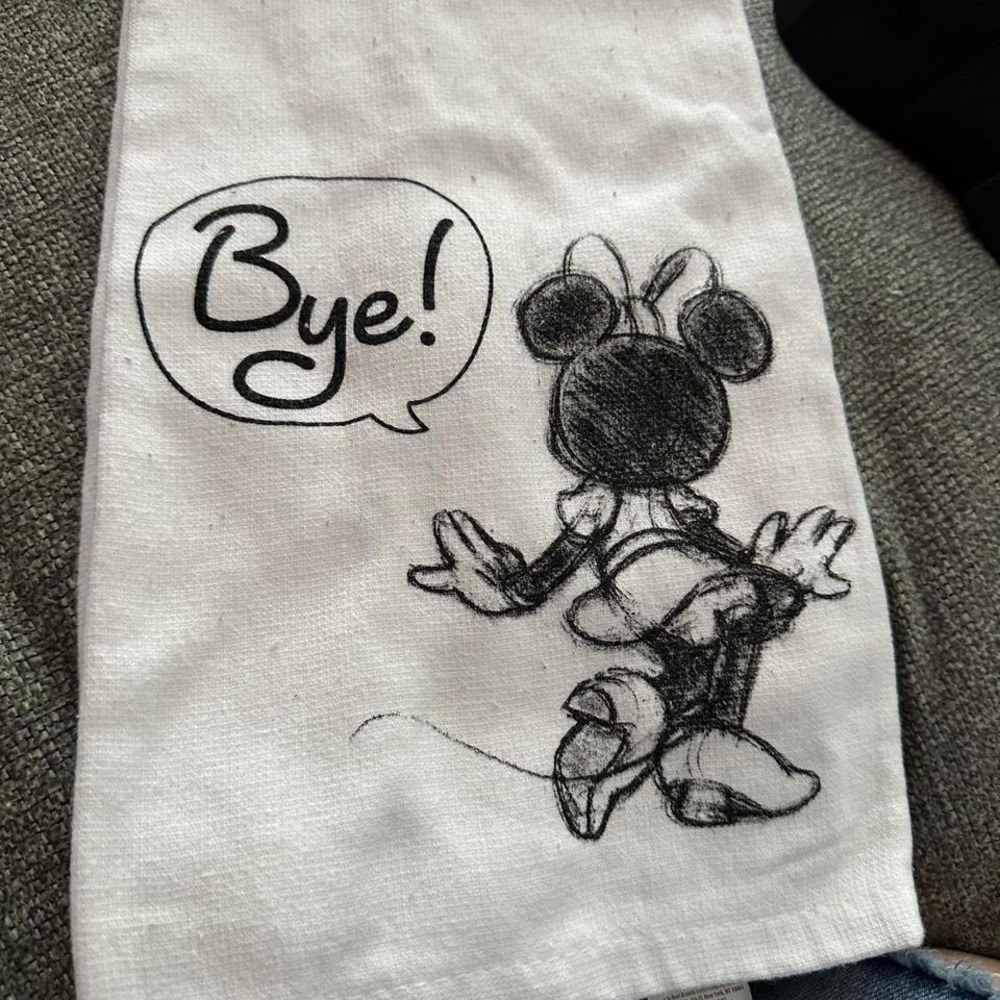 ‎Disney - Picture 2 of 2